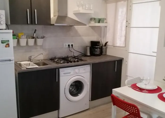 Apartamento Moriones A. A150 M Del Mar En Centro De Ciudad