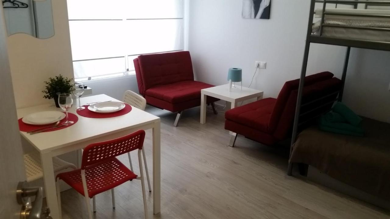 Apartment Moriones A. A150 M Del Mar En Centro De Ciudad *